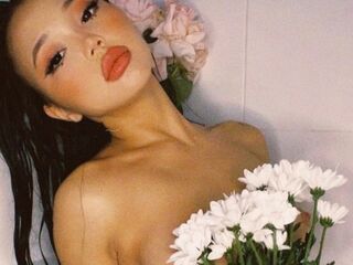 girl sex cam LeonaBellmont