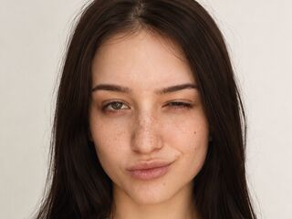 cam slut chat room LolaAlicanto