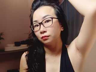 camwhore shaved pussy LucianaMecacci