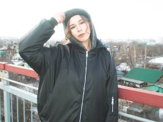 camgirl webcam MagalyArney