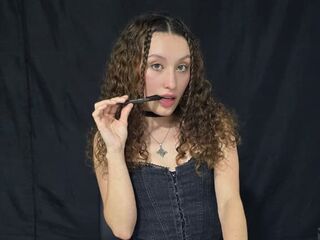 naked webcamgirl photo MarthiAdams