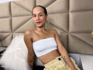 webcam bitch chatroom MartinaAlba