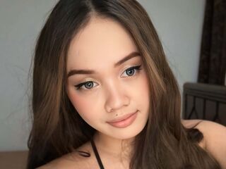 fingering cam girl MaxCiana