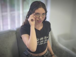 shaved pussy webcam MelissaSkye