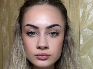 cam slut chat room MellieSchultze