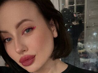 naughty cam girl MiaPeaches