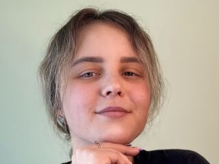 camgirl live porn MichaeleBendall