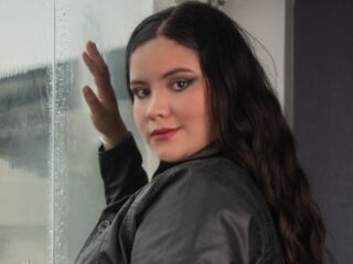 naughty chatroom NahiaMonet