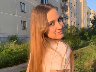 cam girl playing with sextoy NatashaBoom