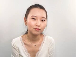 naughty cam girl fingering pussy NellaBiggard