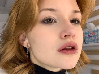 webcam strip tease show NishaRayo