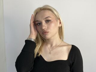 camwhore masturbating PaulinePedrotti