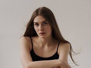 free live show RebeccaMcqoggen