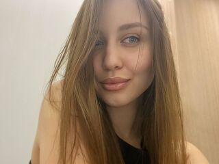 beautiful girl webcam RedEdvi