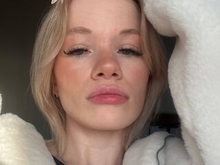 girl cam live RenitaKoo