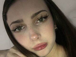 show live RivaWhittall