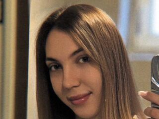 girl fingering bald pussy SammieKroh