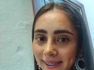 live webcam performer ScarlettMiller