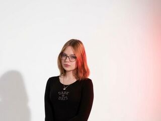 naughty web cam SuzanGoldstein