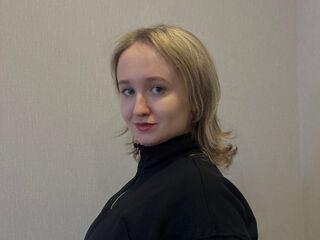 fingering girl chatroom SuzannKernes