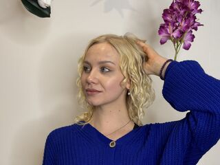 cam girl masturbating with vibrator TamaHamme