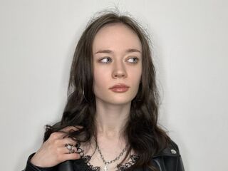 cam girl masturbating with vibrator TenishaSeebold