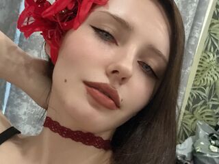 camgirl playing with dildo TeresaSoto