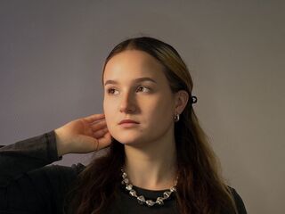 camgirl showing pussy TeshaLeiper