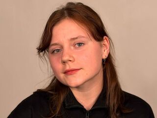 adult webcam chatroom TonaBurgard