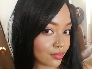 naughty camgirl fingering shaved pussy VeruskaRizzot