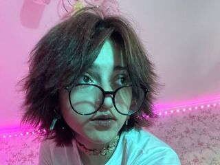 girl ZoilaFroman